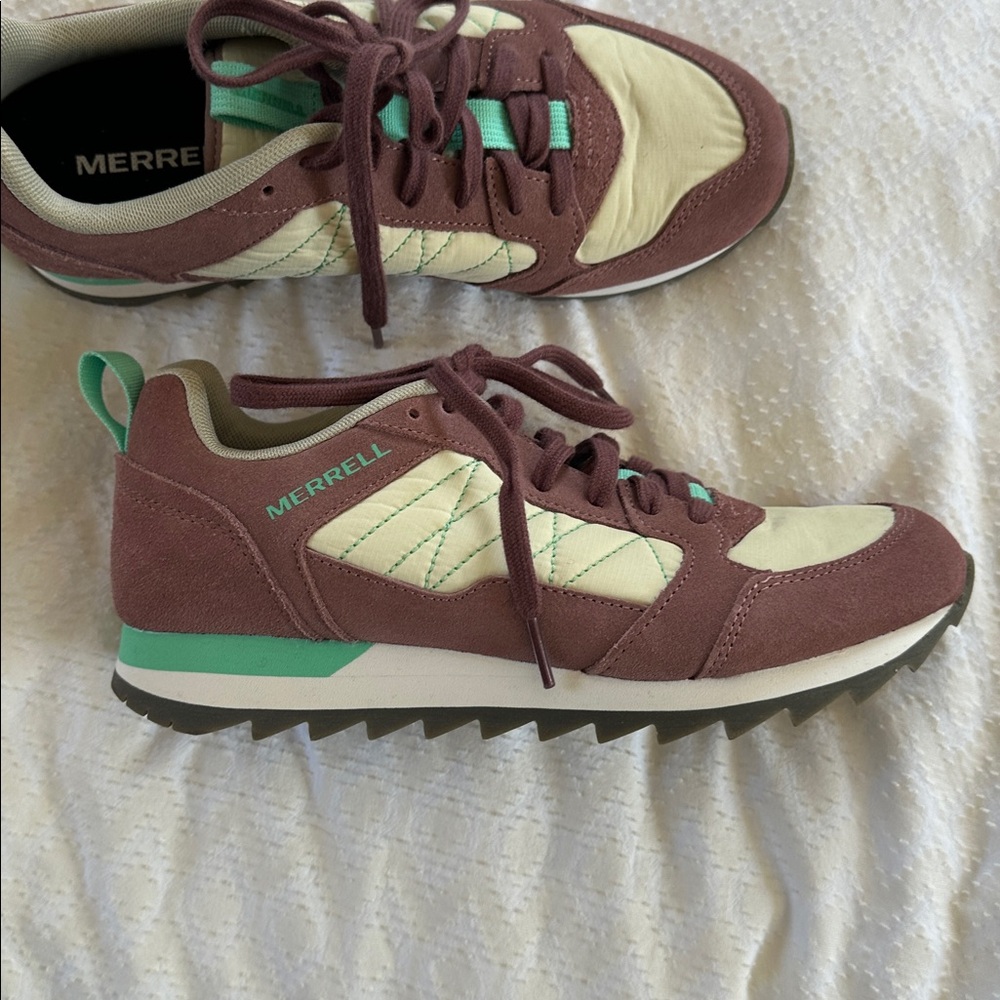 Women’s Cream and Mauve Merrell Sneakers with Teal Accents - Picture 2 of 4